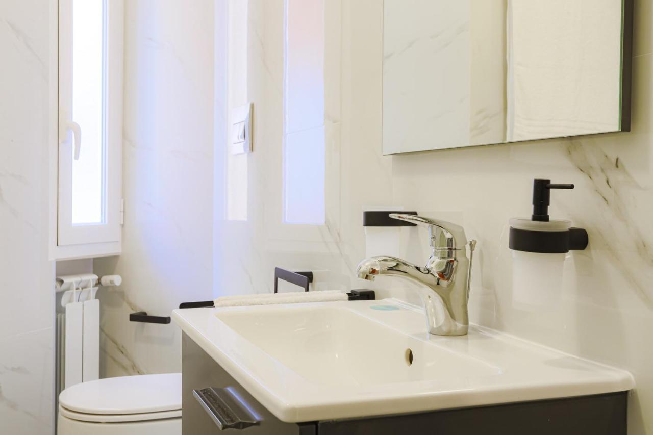 Tiburtina Flam Guest House Rzym Zewnętrze zdjęcie