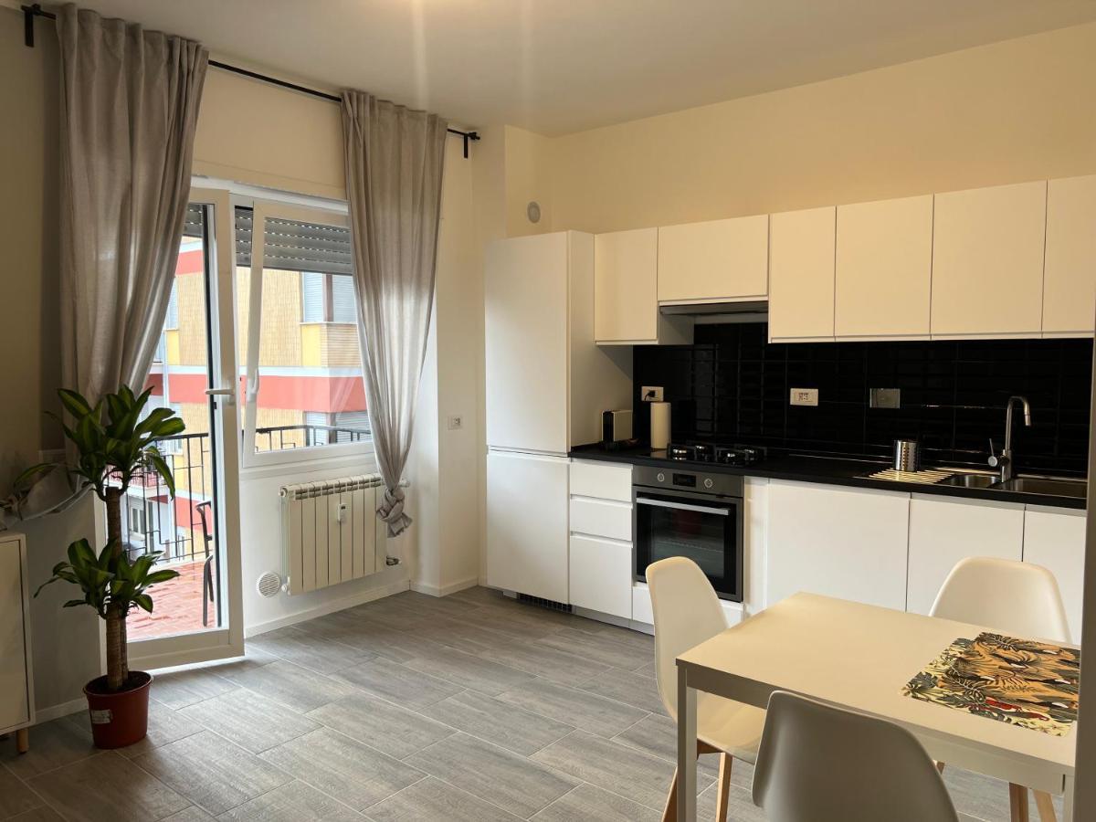 Tiburtina Flam Guest House Rzym Zewnętrze zdjęcie