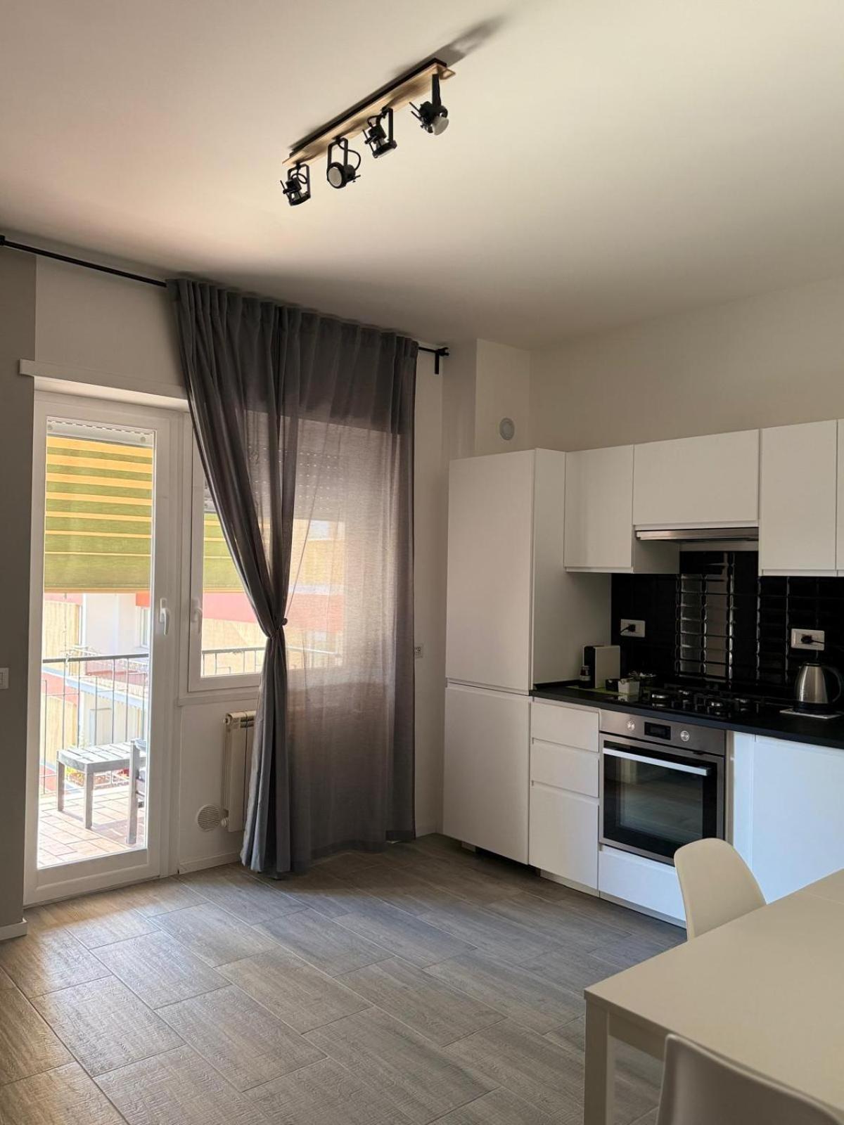 Tiburtina Flam Guest House Rzym Zewnętrze zdjęcie
